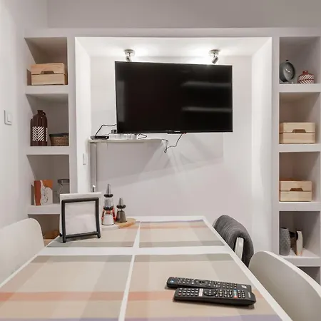 Appartamento Cute&cozy 2bd Flat With Balcony