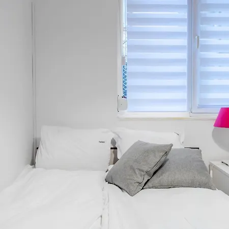 Cute&cozy 2bd Flat With Balcony Sofia
