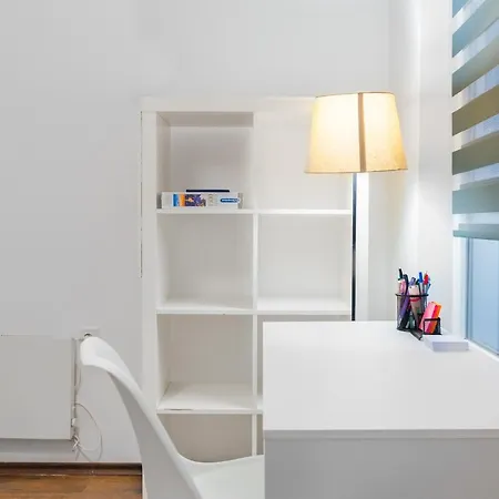 Appartamento Cute&cozy 2bd Flat With Balcony